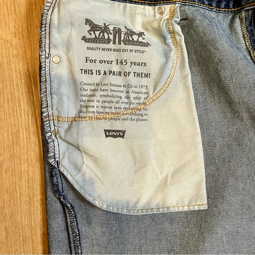 Vintage Levi's 550 Relaxed Fit Blue Denim Jeans Men's 50x34 - Picture 7 of 9